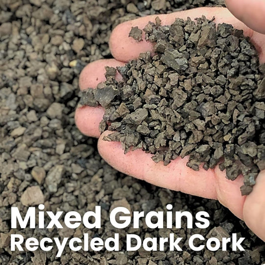 Dark cork grain in a mix of granule sizes