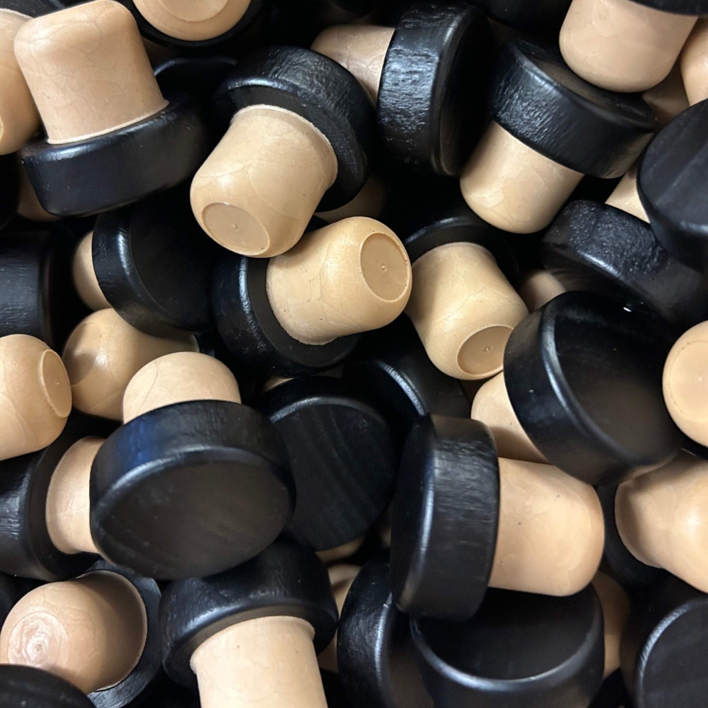 Black Wood Cap Stopper, 20.2mm Synthetic Stem | Carton of 1,500 (Limited Stock)